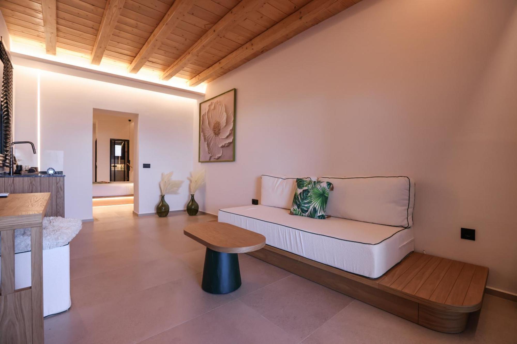 Queen Kalliopi Suites Plintri Exterior photo
